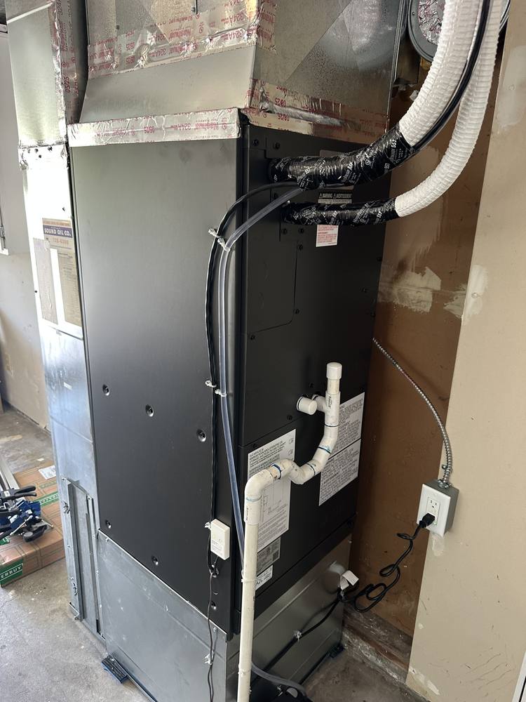 New Mitsubishi Electric air handler installed in a Seattle home